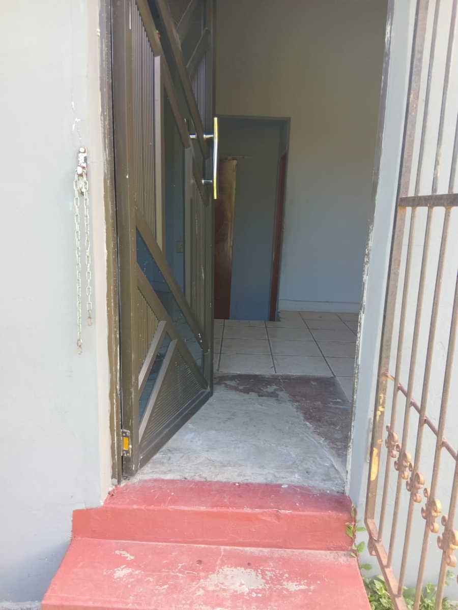 2 Bedroom Property for Sale in Mdantsane Nu 14 Eastern Cape